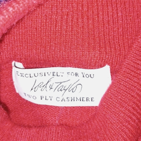 Lord & Taylor Vintage Cashmere Red sweater Size M - Picture 2 of 2